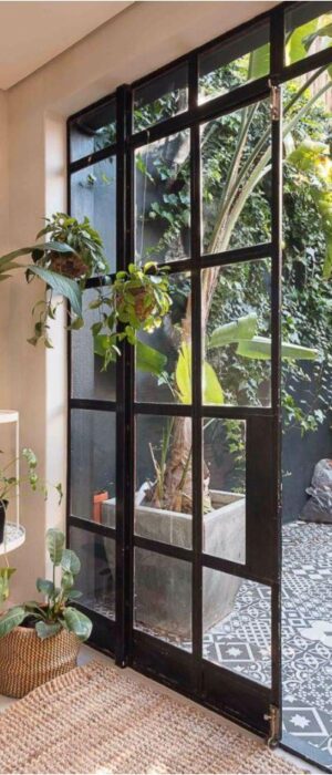 HOLLOWAY AND DAVEL ARCHITECTS CAPE TOWN COURTYARD 1